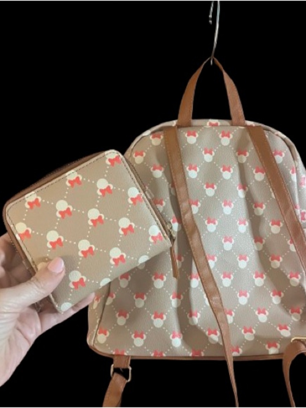Disney Minnie Mouse All-Over Print Deluxe Minnie Backpack & Wallet Set Like New